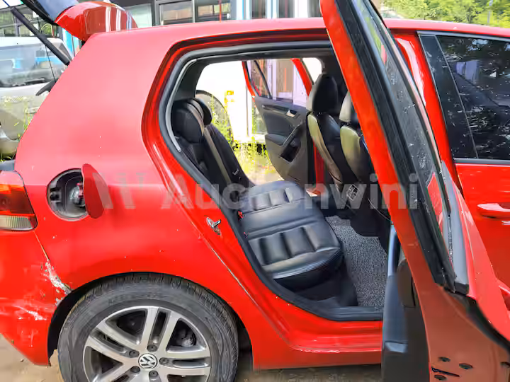 Volkswagen Golf 2011 — 61