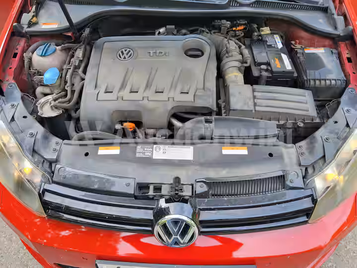 Volkswagen Golf 2011 — 64