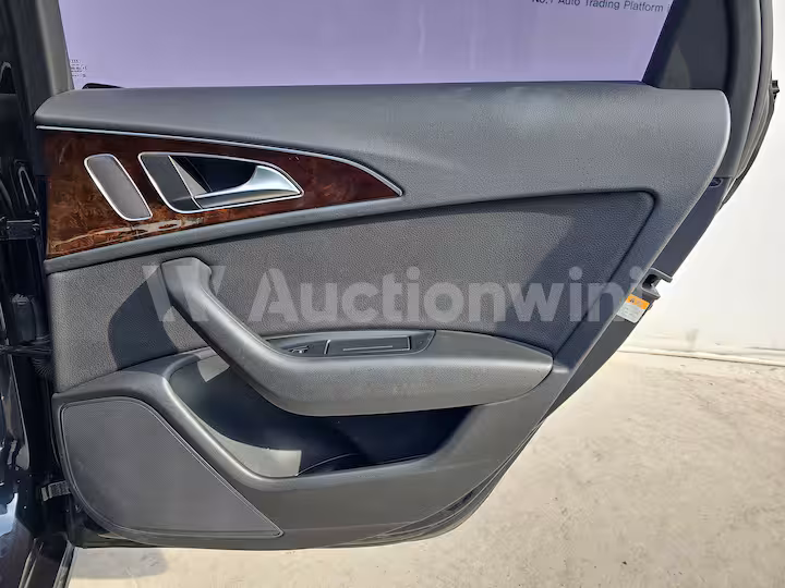 Audi A6 2015 — 28