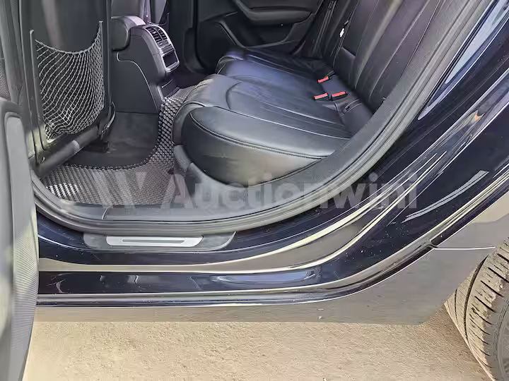 Audi A6 2015 — 31