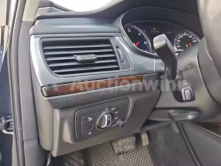 Audi A6 2015 — 38