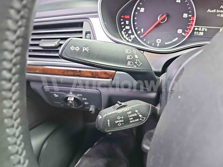 Audi A6 2015 — 44
