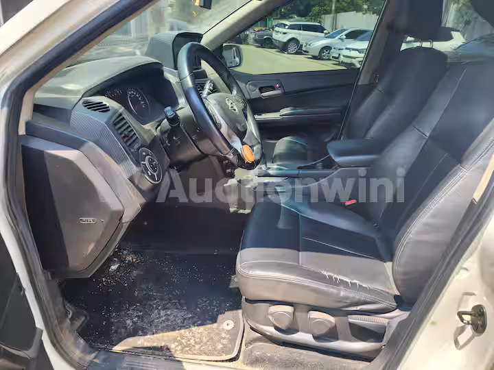 KGM (Ssangyong) Korando 2015 — 25