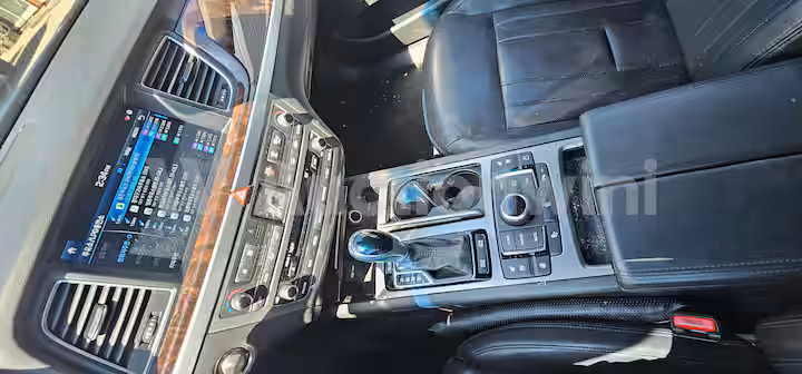 Hyundai Genesis 2015 — 11