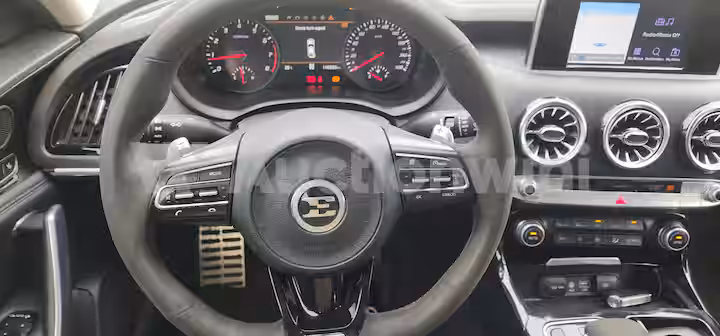 Kia Stinger 2018 — 20