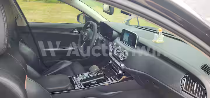 Kia Stinger 2018 — 26