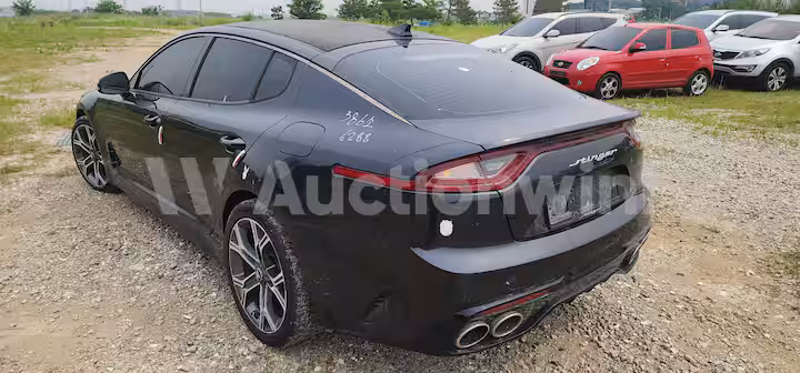 Kia Stinger 2018 — 5