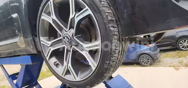 Kia Stinger 2018 — 47