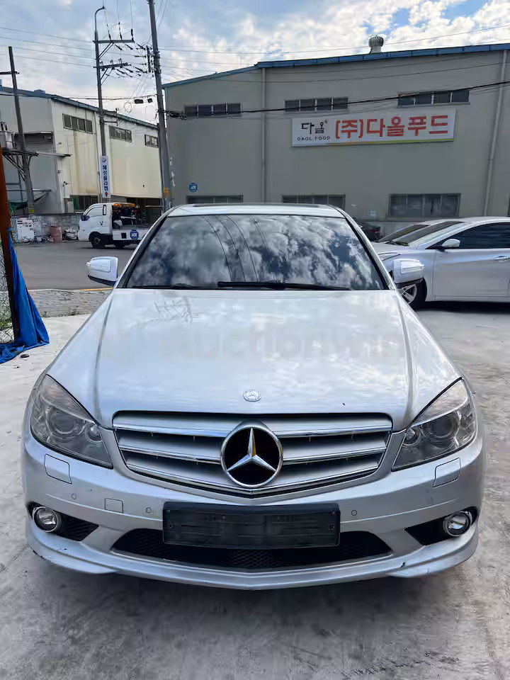 Mercedes Benz C Class 2009 — 16