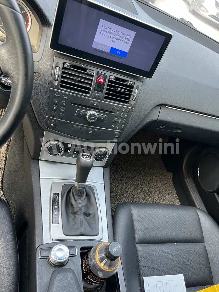 Mercedes Benz C Class 2009 — 8