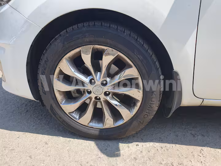 Kia Carnival 2017 — 11