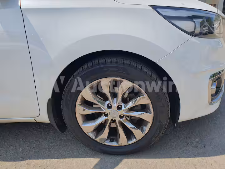 Kia Carnival 2017 — 3