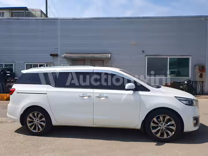 Kia Carnival 2017 — 4