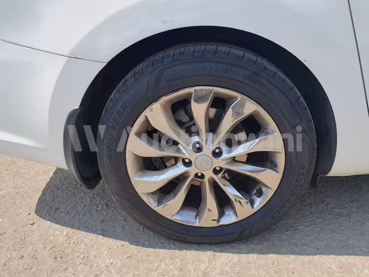 Kia Carnival 2017 — 5