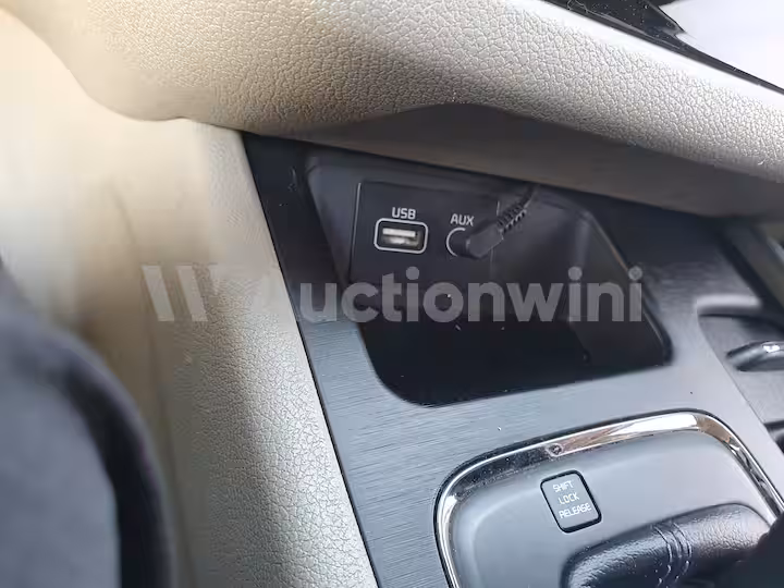 Kia Carnival 2017 — 45