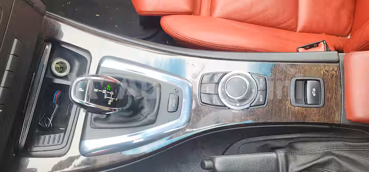 BMW 3 Series 2011 — 12