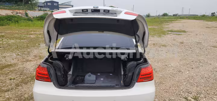 BMW 3 Series 2011 — 29