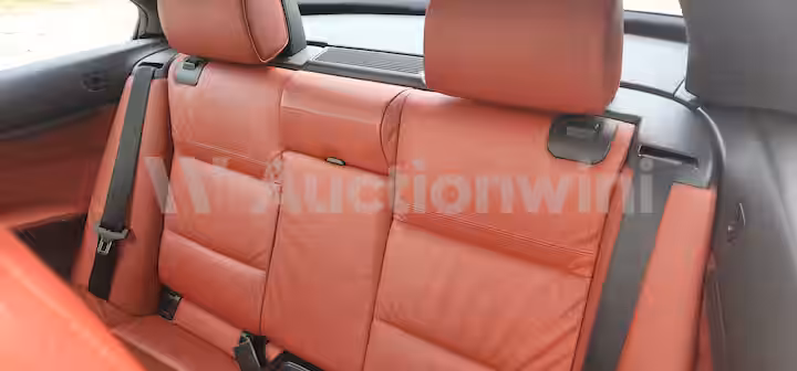 BMW 3 Series 2011 — 30