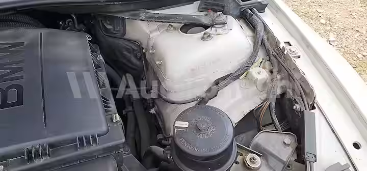 BMW 3 Series 2011 — 35
