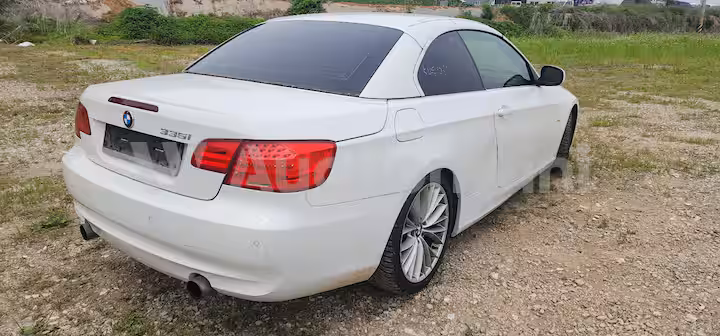 BMW 3 Series 2011 — 5