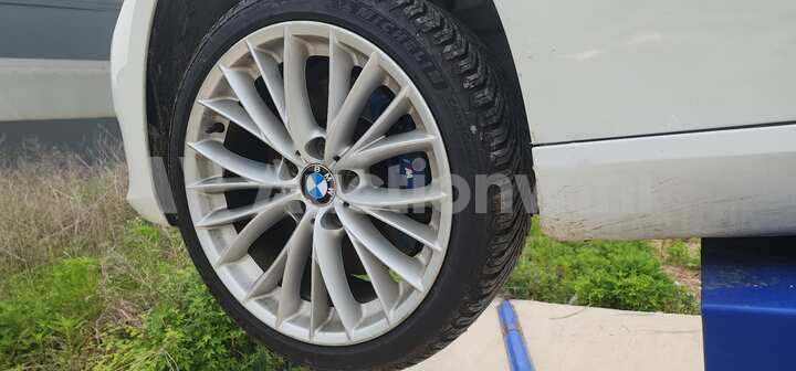 BMW 3 Series 2011 — 41
