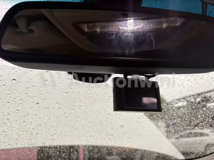 BMW 5 Series 2011 — 19