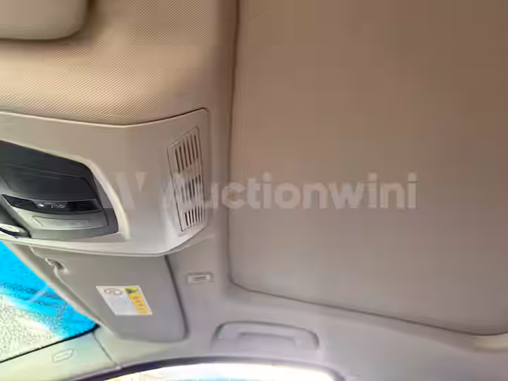 BMW 5 Series 2011 — 20