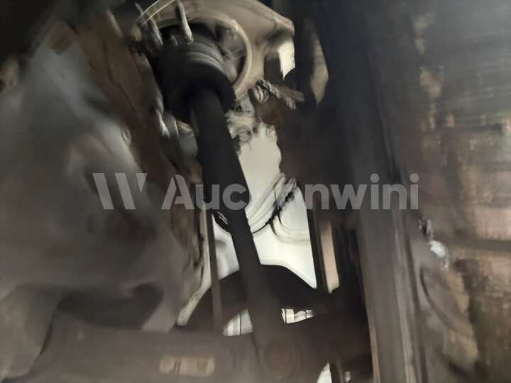 BMW 5 Series 2011 — 25