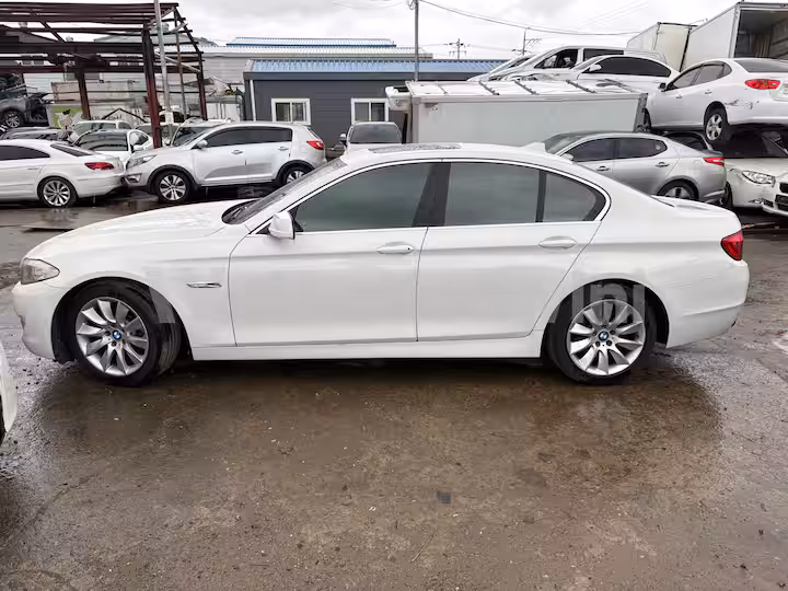 BMW 5 Series 2011 — 8
