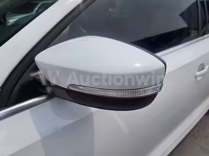 Volkswagen Jetta 2014 — 17