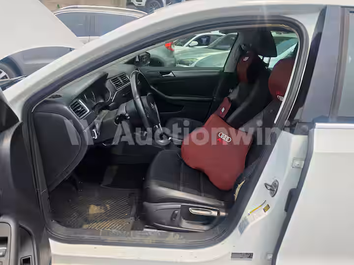 Volkswagen Jetta 2014 — 19
