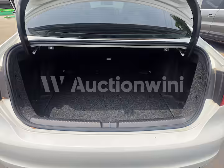 Volkswagen Jetta 2014 — 21