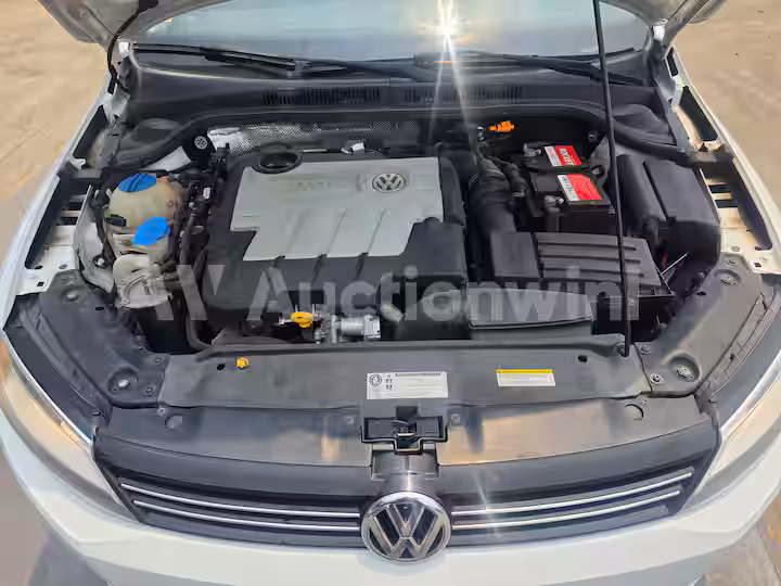 Volkswagen Jetta 2014 — 9