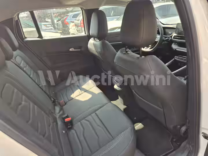 Jeep Avenger 2023 — 18