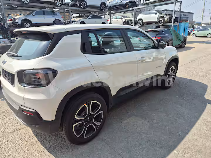 Jeep Avenger 2023 — 4