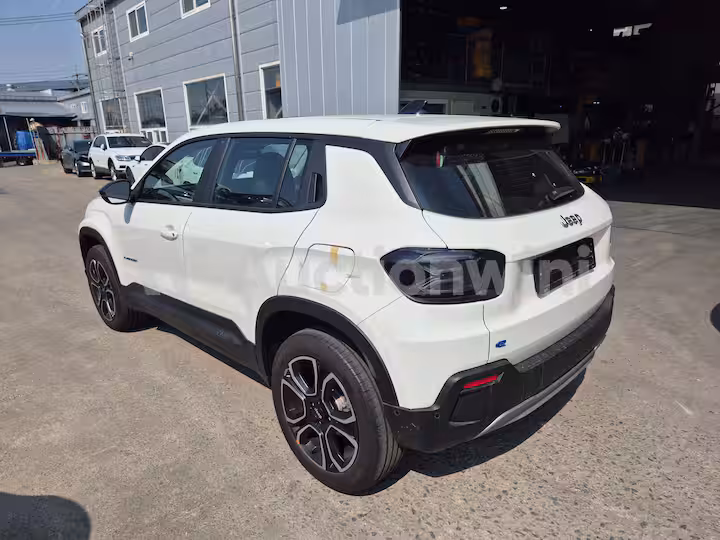 Jeep Avenger 2023 — 5