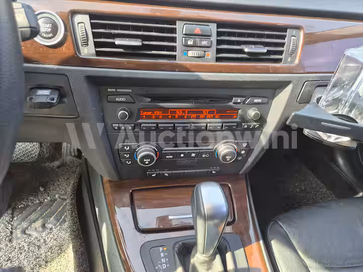 BMW 3 Series 2009 — 15
