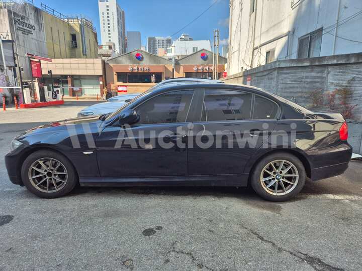 BMW 3 Series 2009 — 3