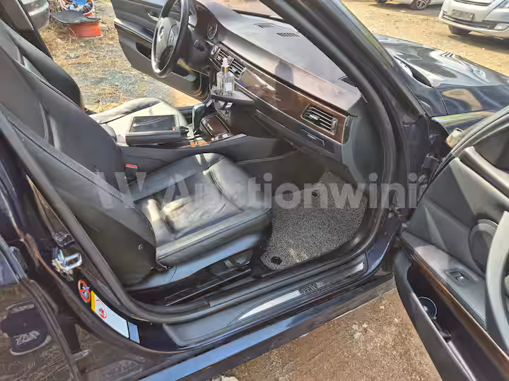 BMW 3 Series 2009 — 22