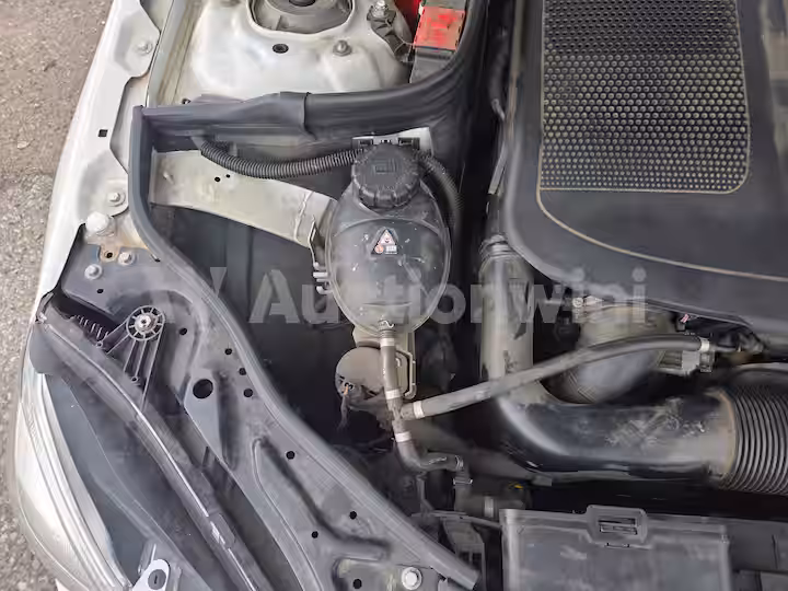 Mercedes Benz E Class 2013 — 37