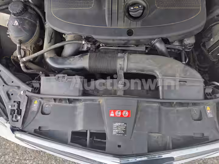 Mercedes Benz E Class 2013 — 42