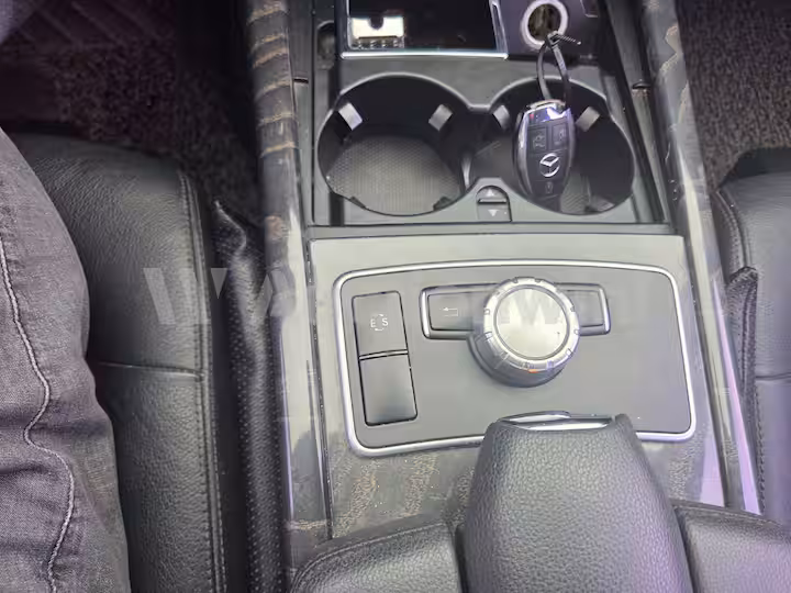 Mercedes Benz E Class 2013 — 59