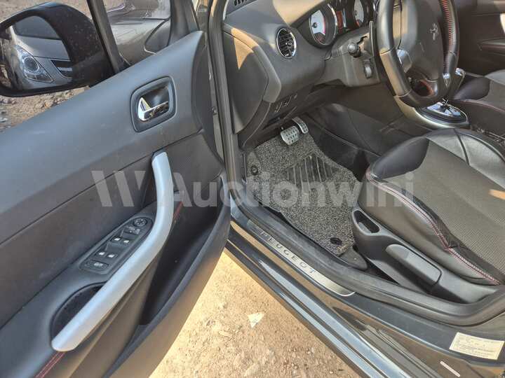 Peugeot 308 2014 — 10