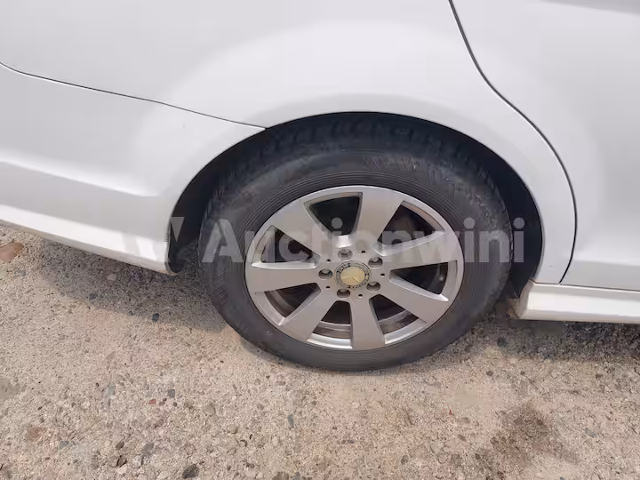 Mercedes Benz C Class 2013 — 15
