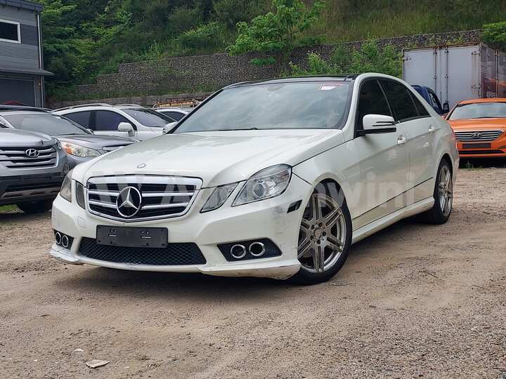 Mercedes Benz E Class 2010 — 1