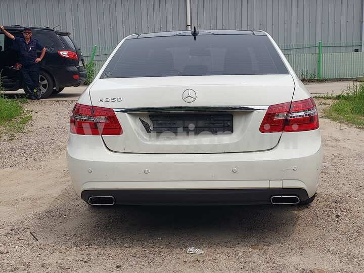 Mercedes Benz E Class 2010 — 4