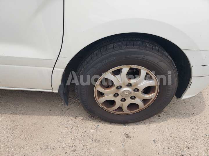 Hyundai Starex 2011 — 21