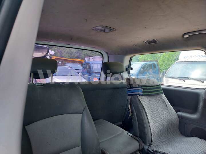 Hyundai Starex 2011 — 34