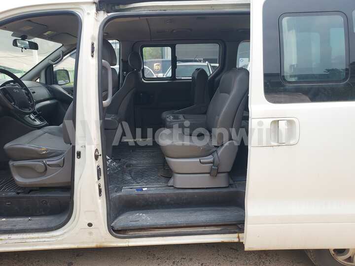 Hyundai Starex 2011 — 37