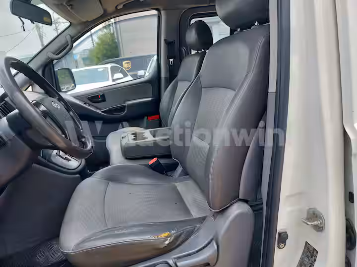 Hyundai Starex 2011 — 42